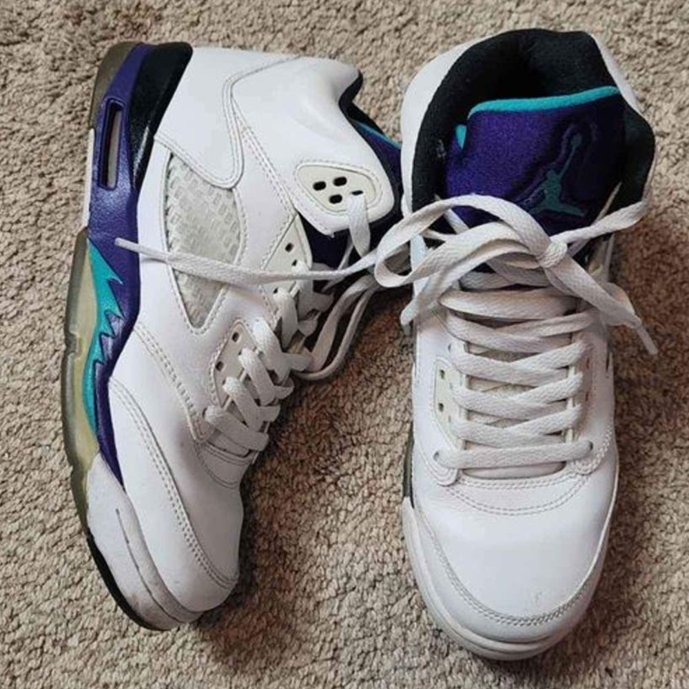 Size 6y 7.5W Jordan 5 Retro 2013 Mid Grape Nike